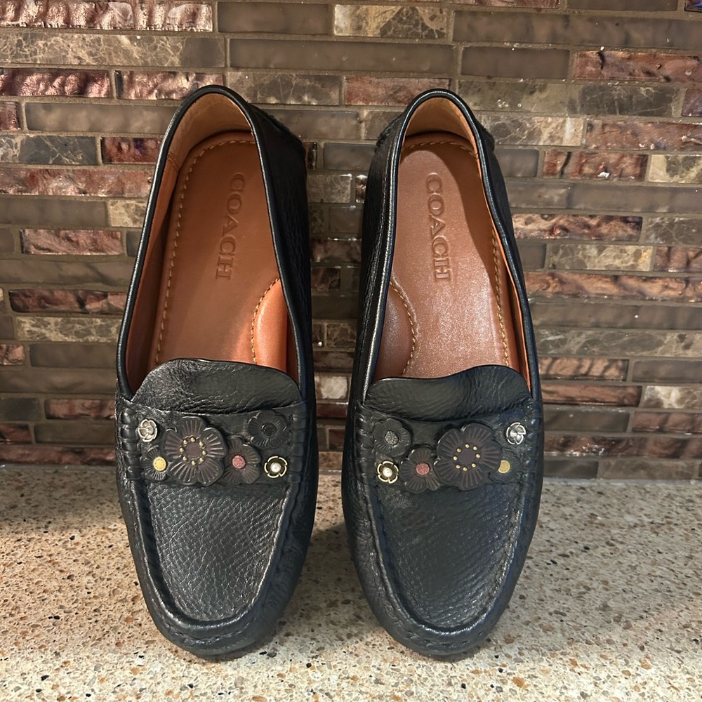 COACH Rose Tea Driver Loafers Shoes  Size 7.5 M - Sold Out- Hard to Find!
